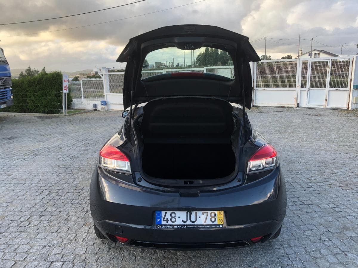Renault Mégane 1.5 DCI · Ano 2010 — imagem 9