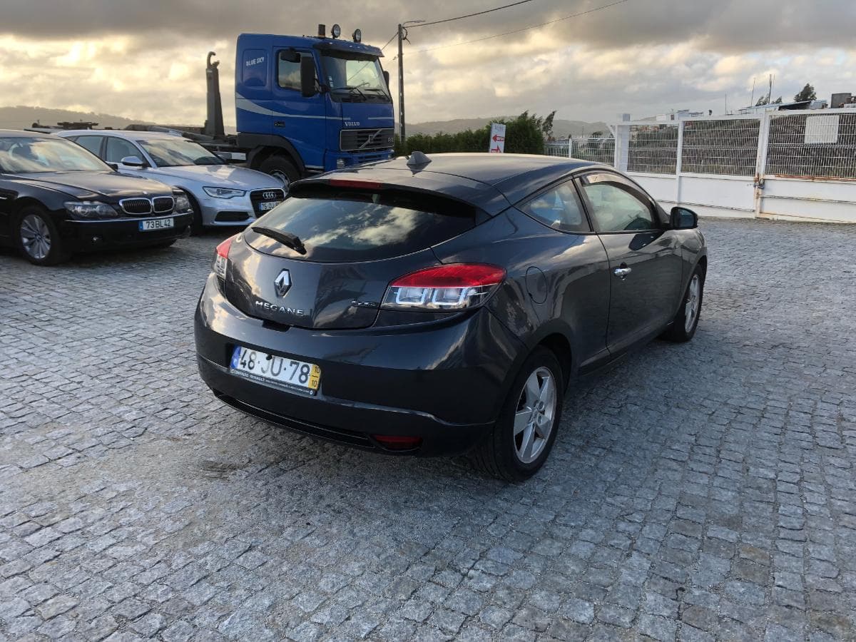 Renault Mégane 1.5 DCI · Ano 2010 — imagem 7