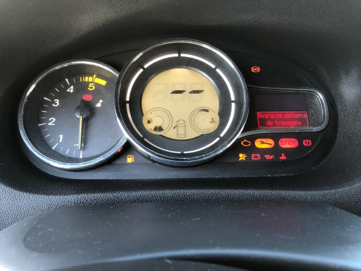 Renault Mégane 1.5 DCI · Ano 2010 — imagem 24