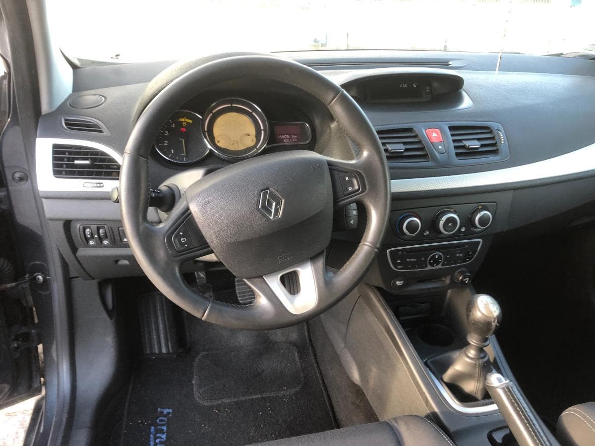 Renault Mégane 1.5 DCI · Ano 2010 — imagem 31