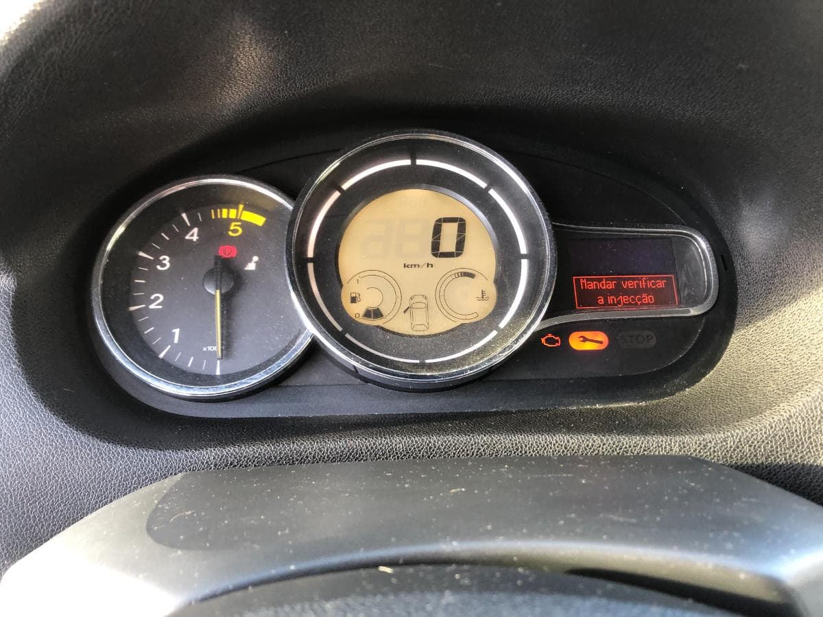 Renault Mégane 1.5 DCI · Ano 2010 — imagem 35