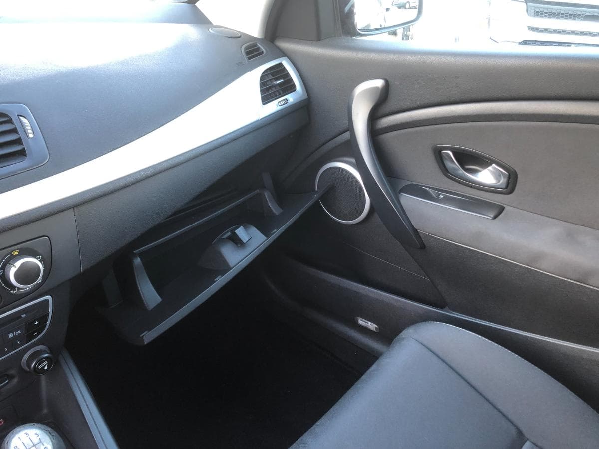 Renault Mégane 1.5 DCI · Ano 2010 — imagem 37