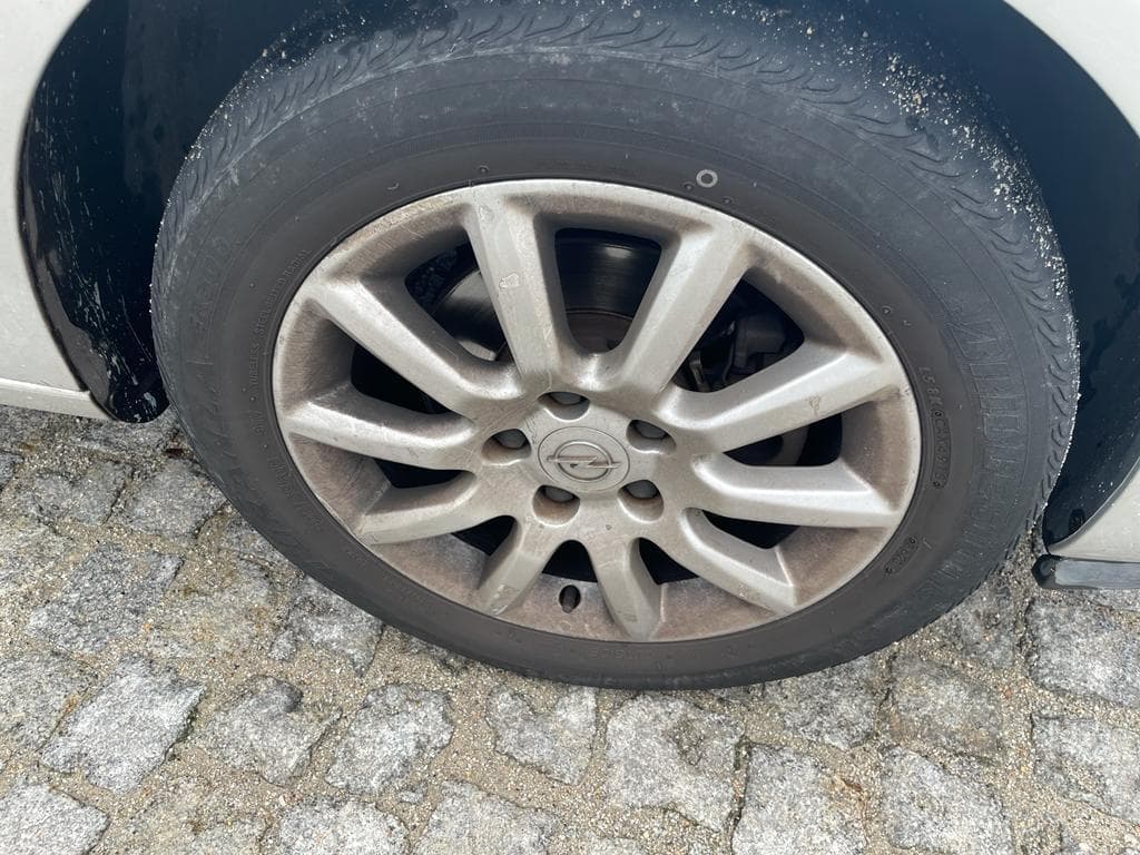 Opel Astra SW · Ano 2004 — image 12