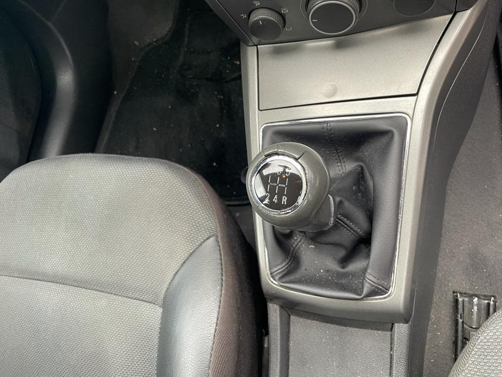 Opel Astra SW · Ano 2004 — image 23