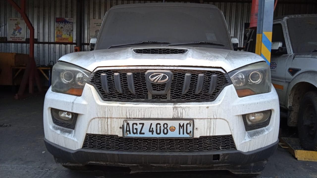 MAHINDRA SCORPIO · — imagem 11
