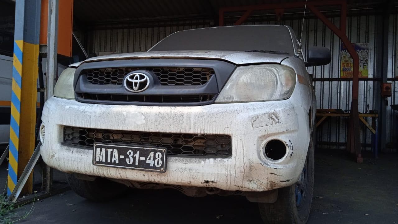TOYOTA HILUX · — imagem 9