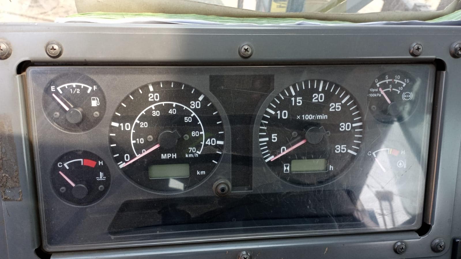 TADANO GR-1000XL · — imagem 14