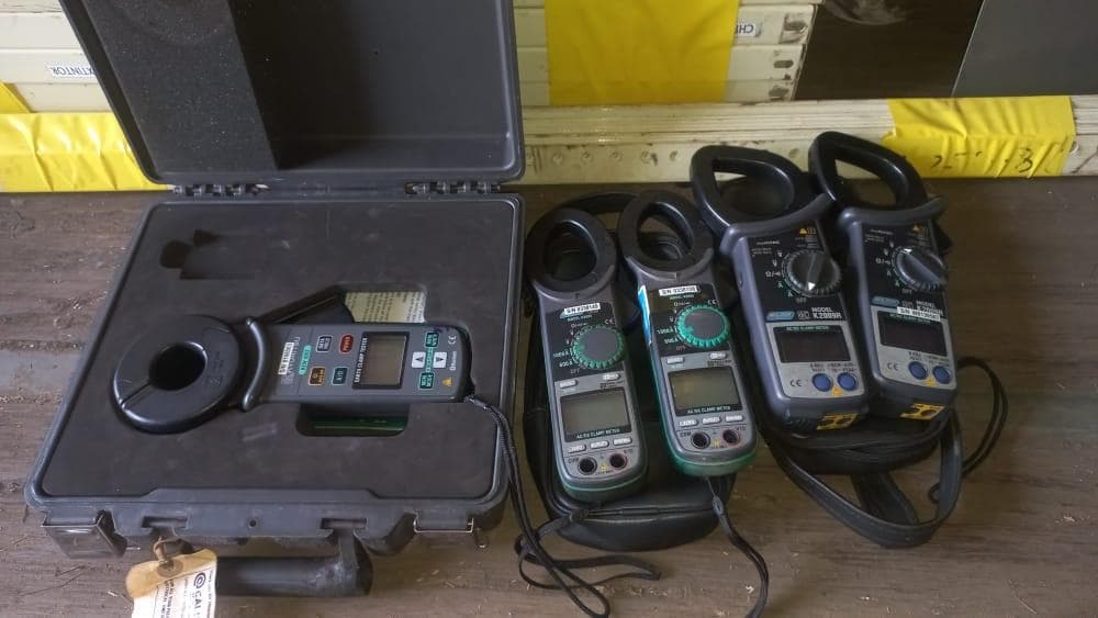 Clamp Meter ·