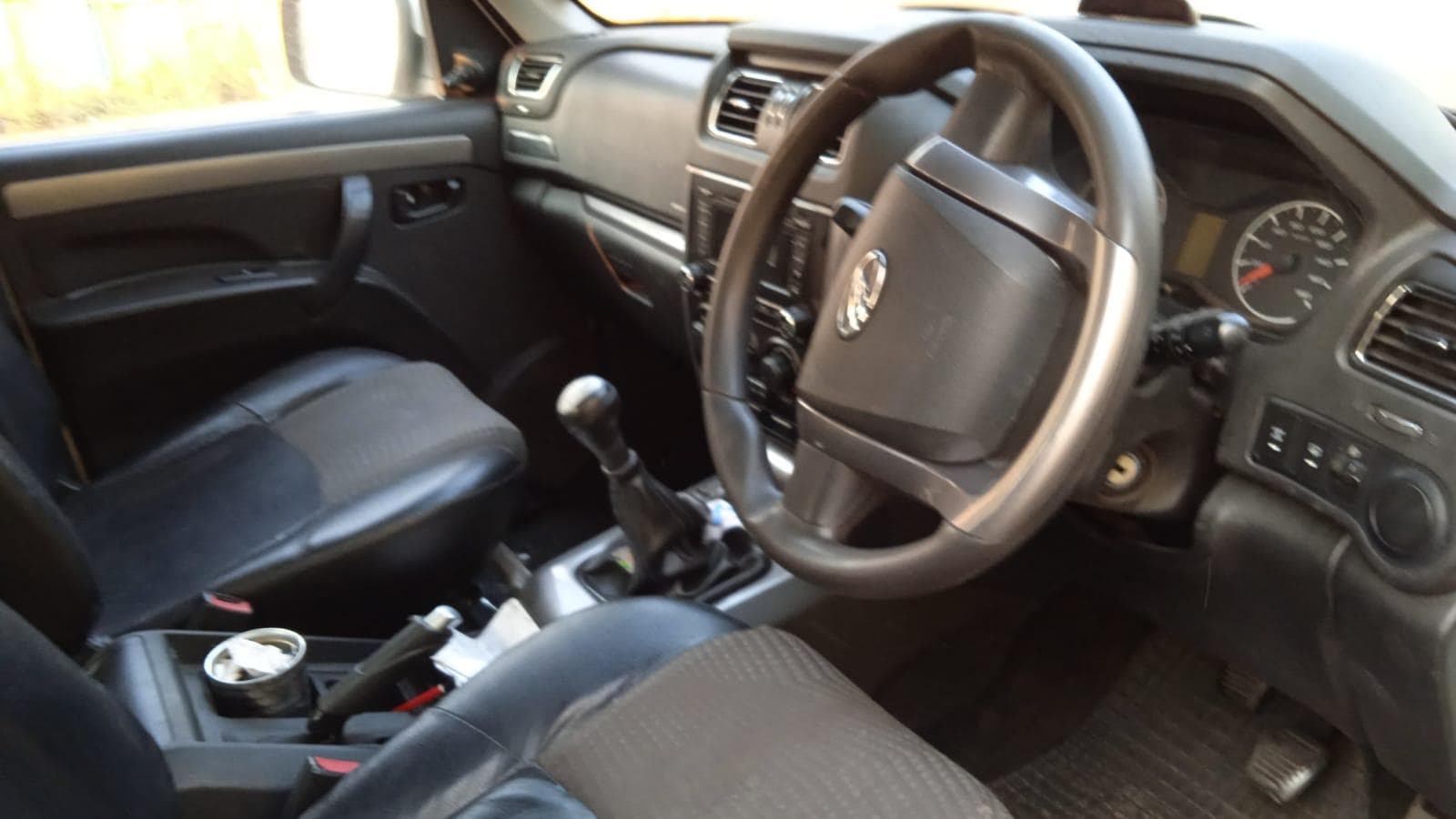 MAHINDRA SCORPIO · — imagem 3