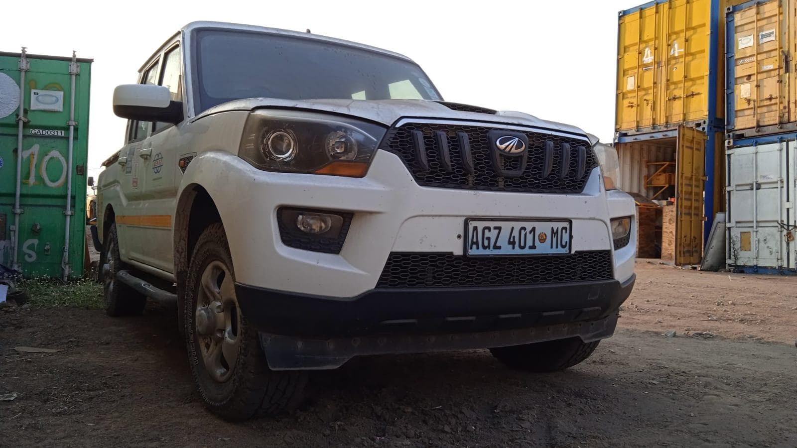 MAHINDRA SCORPIO ·