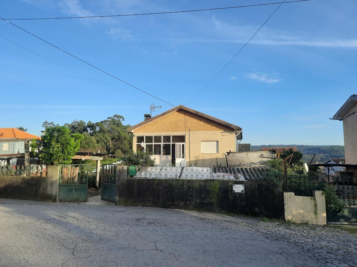 Quinhão Hereditário · Paredes — image 1