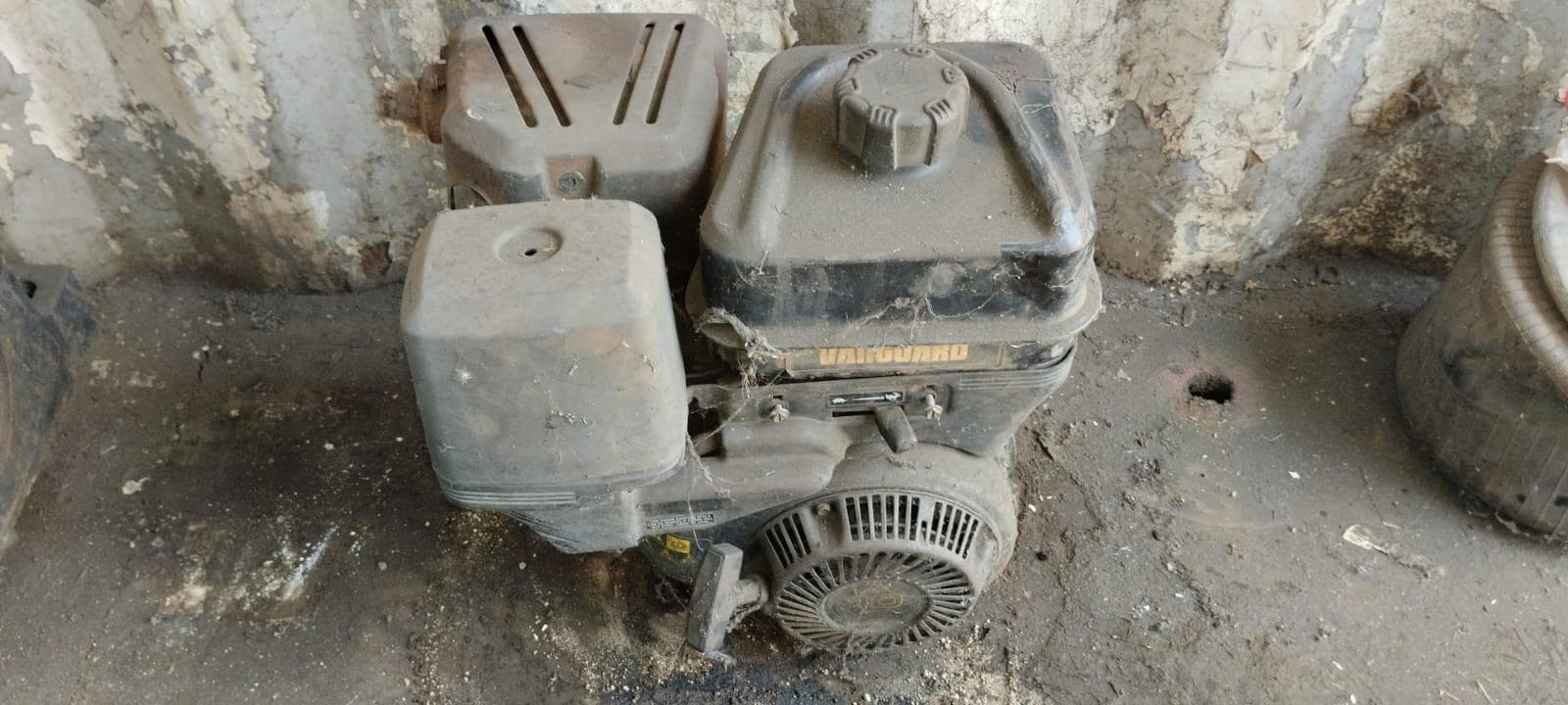 Máquinas teste da carga   + Radiadores + Motor + Caixa de velocidade + Veios de transmissão, + Diversos + Contentor de 40P · — imagem 3