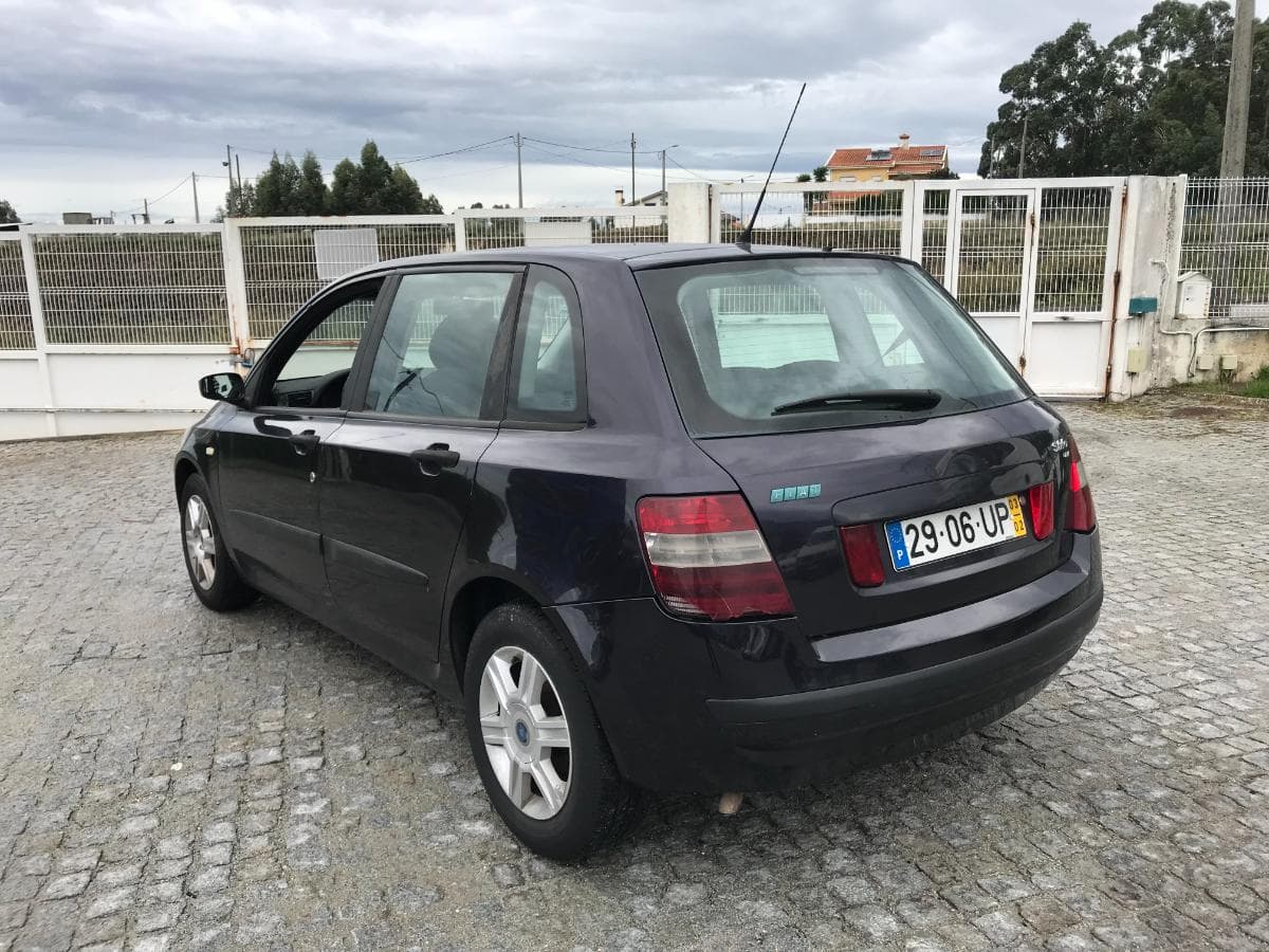 Fiat Stilo 1.2 16v · Ano 2003 — imagem 4