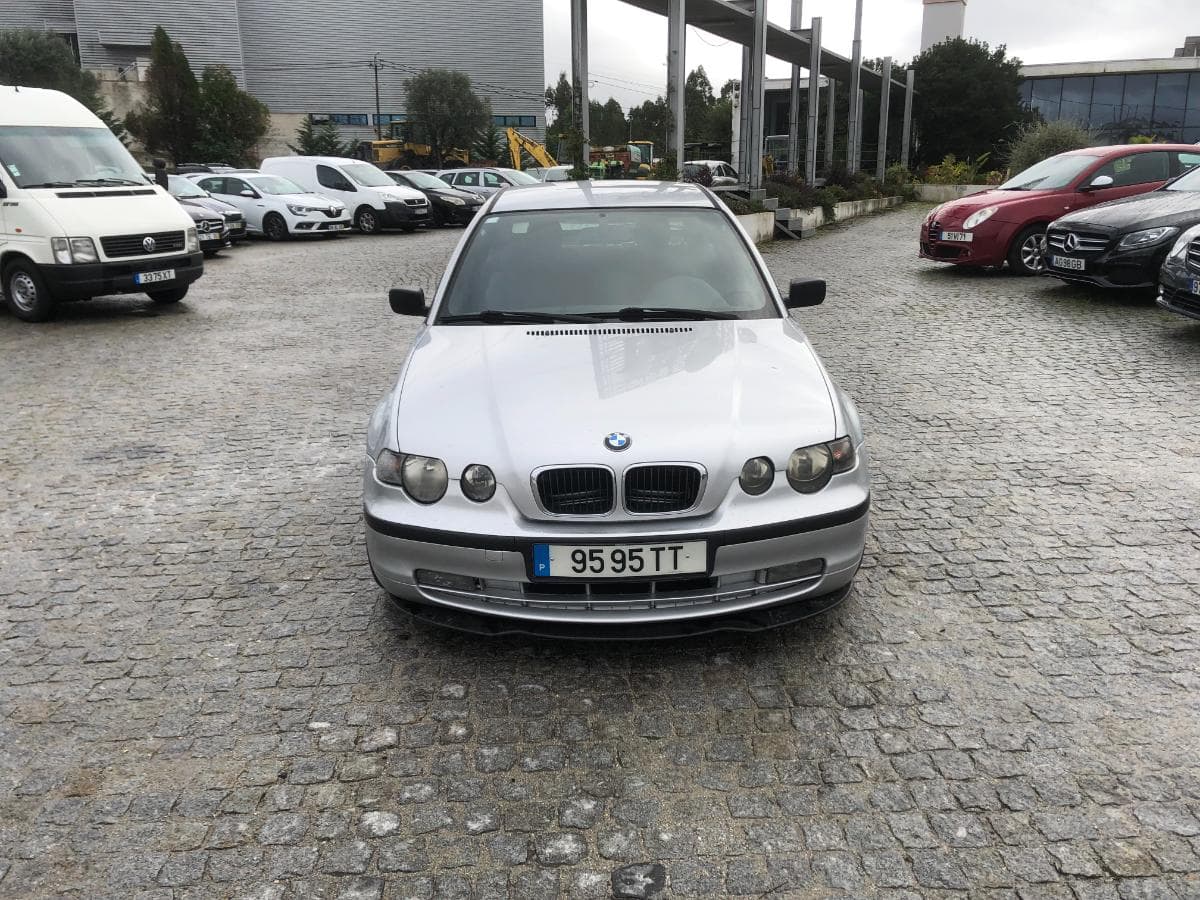 BMW · Ano 2002 — imagem 3