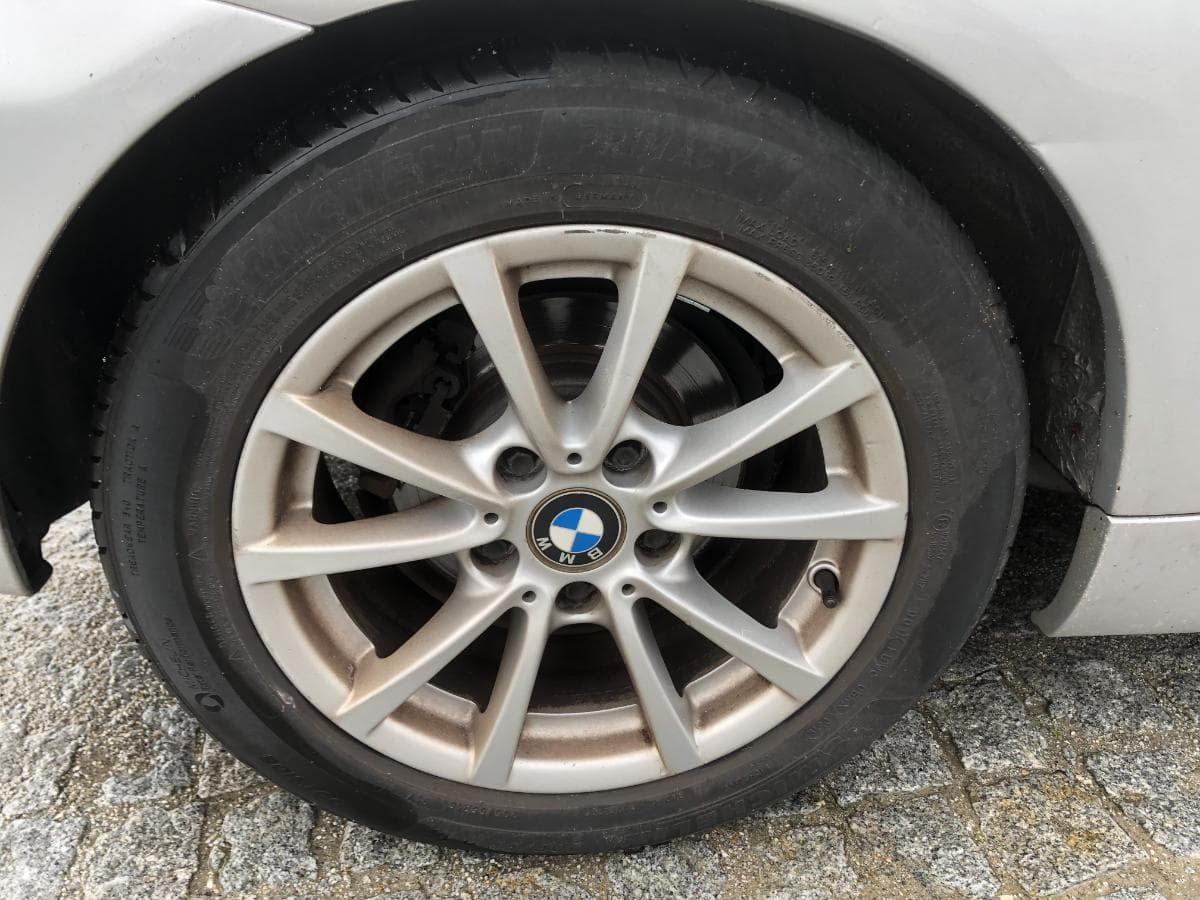 BMW · Ano 2002 — imagem 13