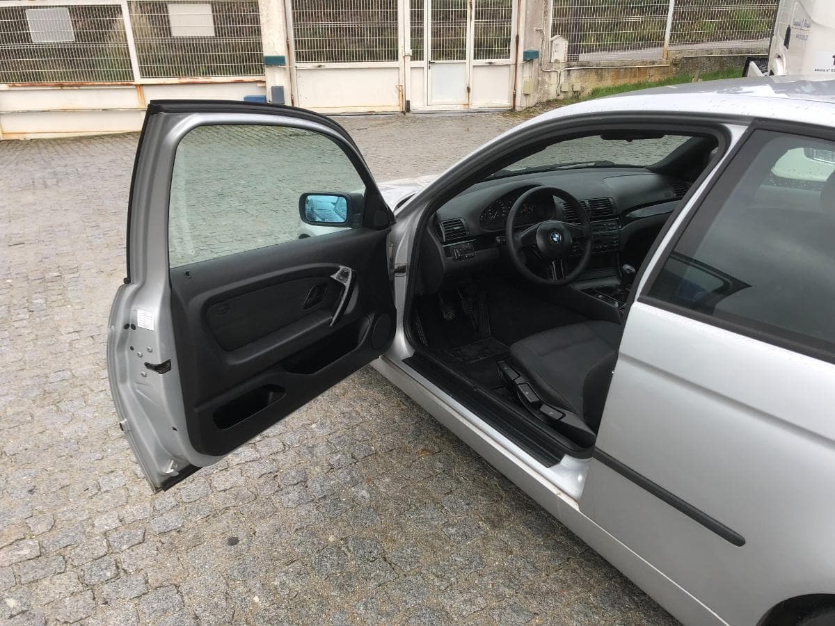 BMW · Ano 2002 — imagem 16