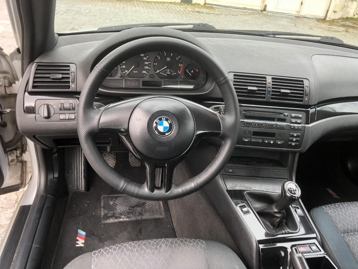 BMW · Ano 2002 — imagem 18