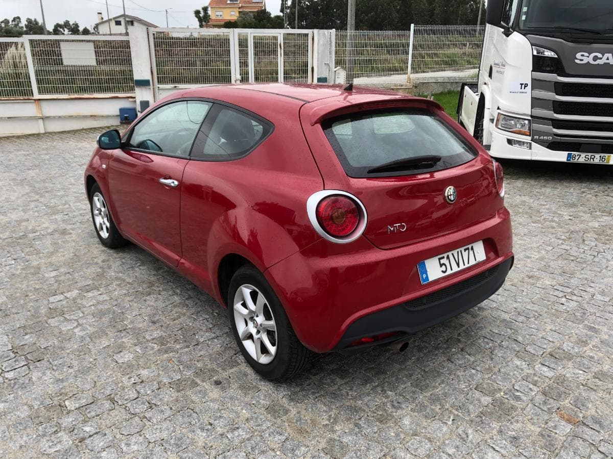 Alfa Romeo Mito 1.3 Multijet · Ano 2011 — imagem 9
