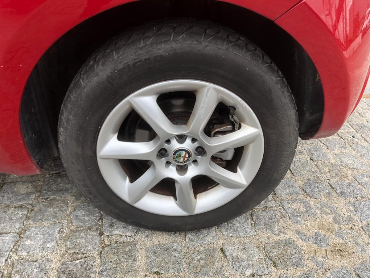 Alfa Romeo Mito 1.3 Multijet · Ano 2011 — imagem 12