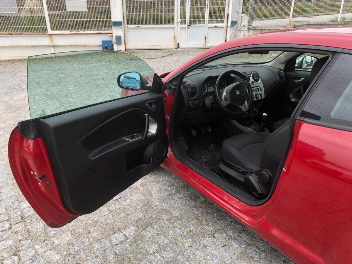 Alfa Romeo Mito 1.3 Multijet · Ano 2011 — imagem 15