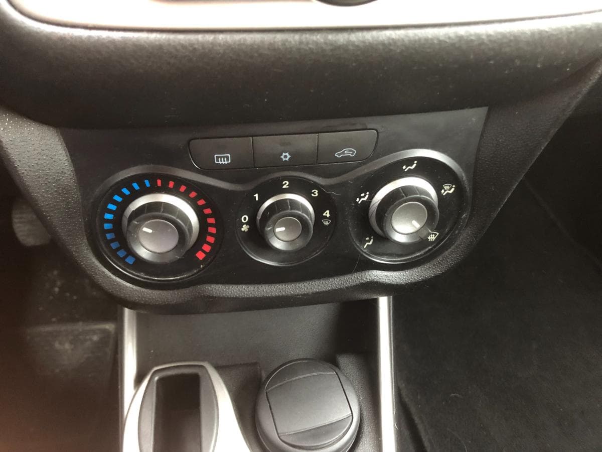 Alfa Romeo Mito 1.3 Multijet · Ano 2011 — imagem 26