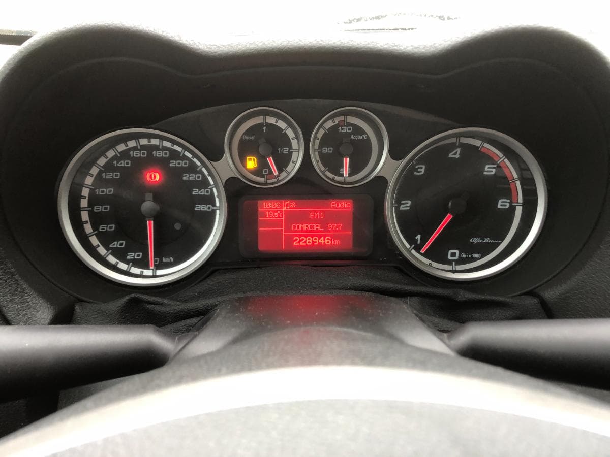 Alfa Romeo Mito 1.3 Multijet · Ano 2011 — imagem 29