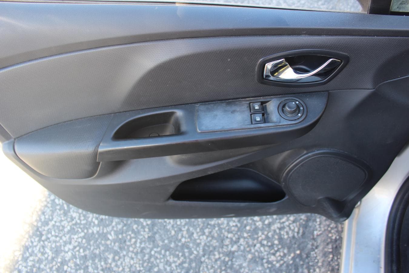 Renault Clio 1.5 DCI · Año 2014 — imagen 21