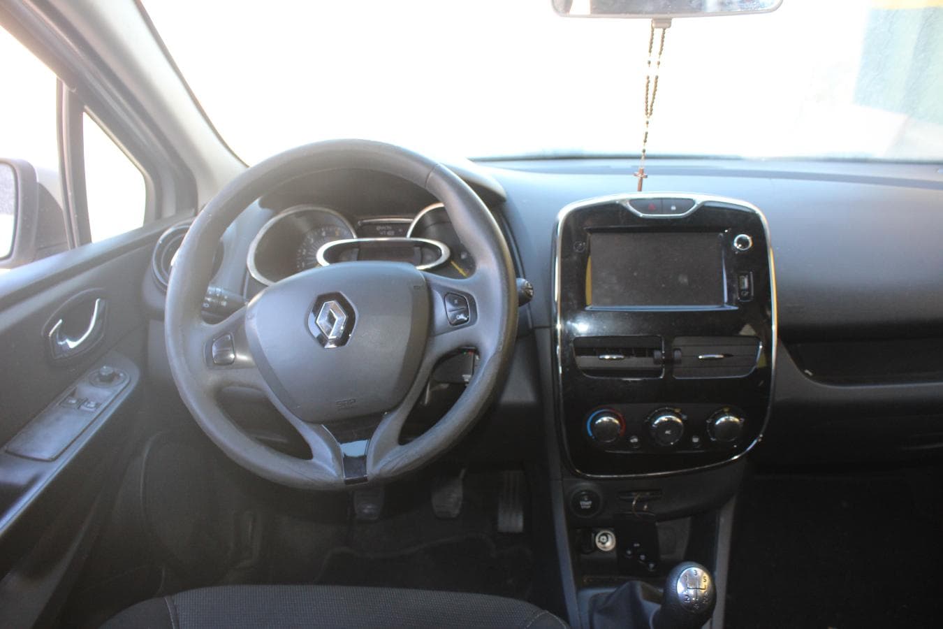 Renault Clio 1.5 DCI · Año 2014 — imagen 22