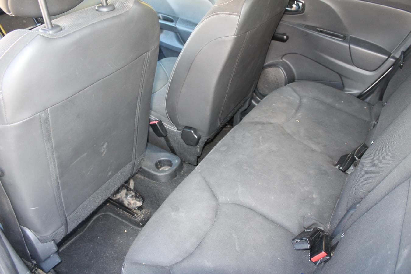Renault Clio 1.5 DCI · Año 2014 — imagen 23