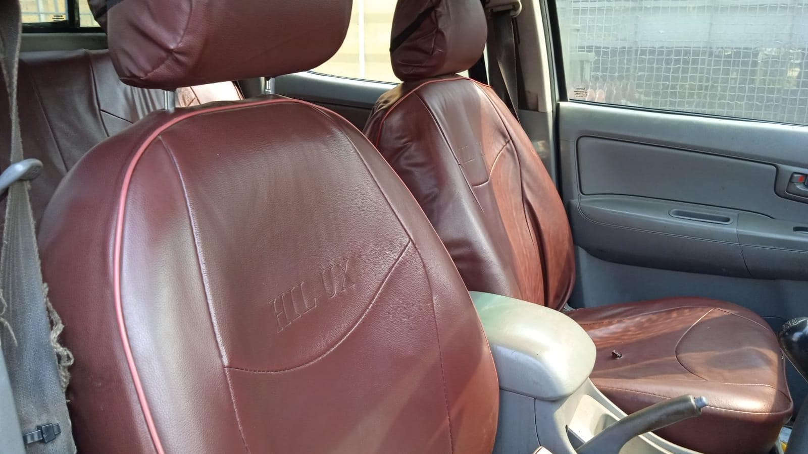 TOYOTA HILUX · — imagem 6