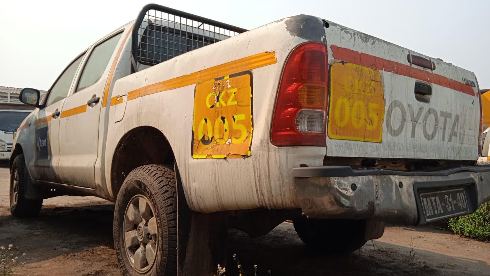 TOYOTA HILUX · — imagem 9