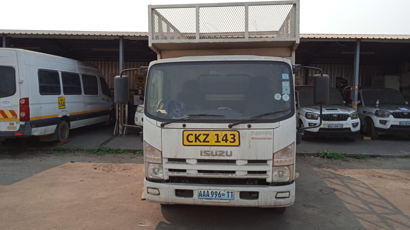 Isuzu NPR300 · — imagen 9