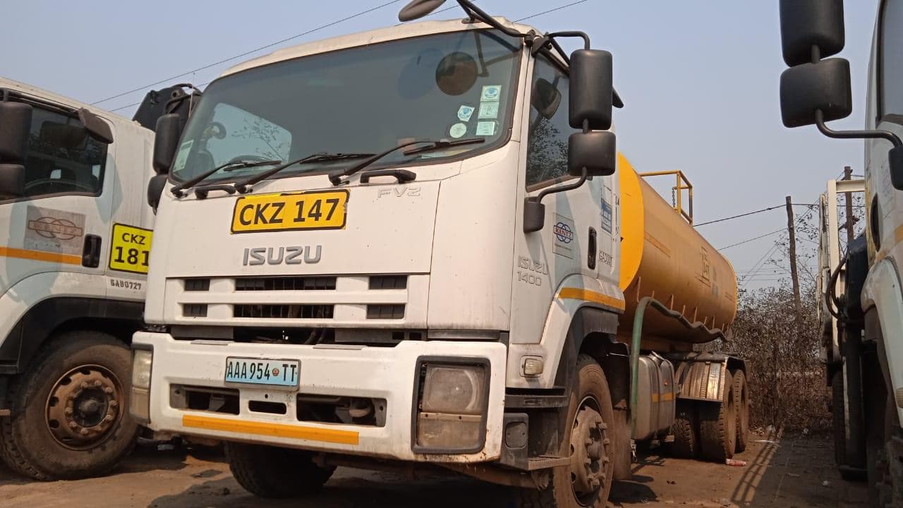 Isuzu FV21400 · — imagem 8