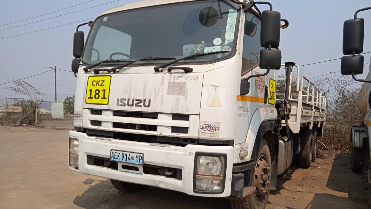 Isuzu F-Senes · — image 2