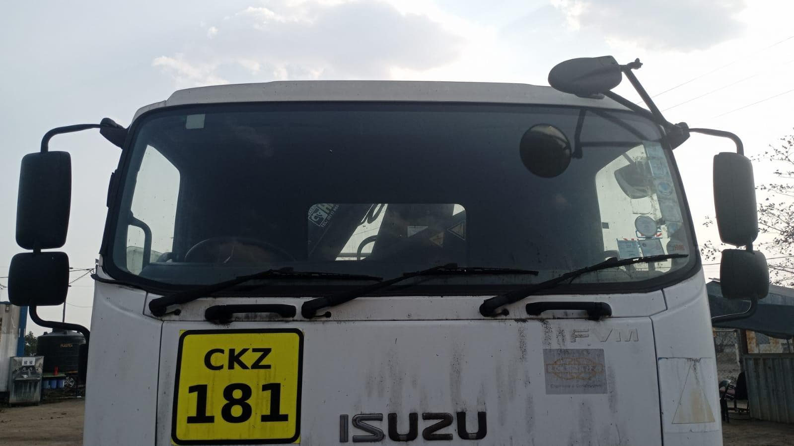 Isuzu F-Senes · — image 25