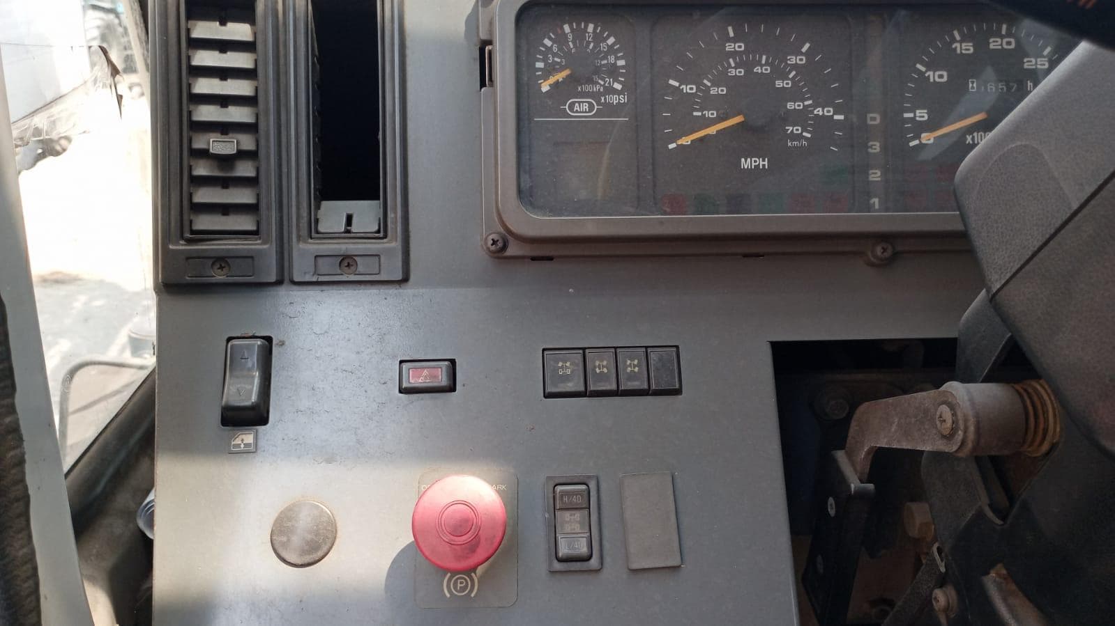 TADANO GR-300EX · — imagem 6