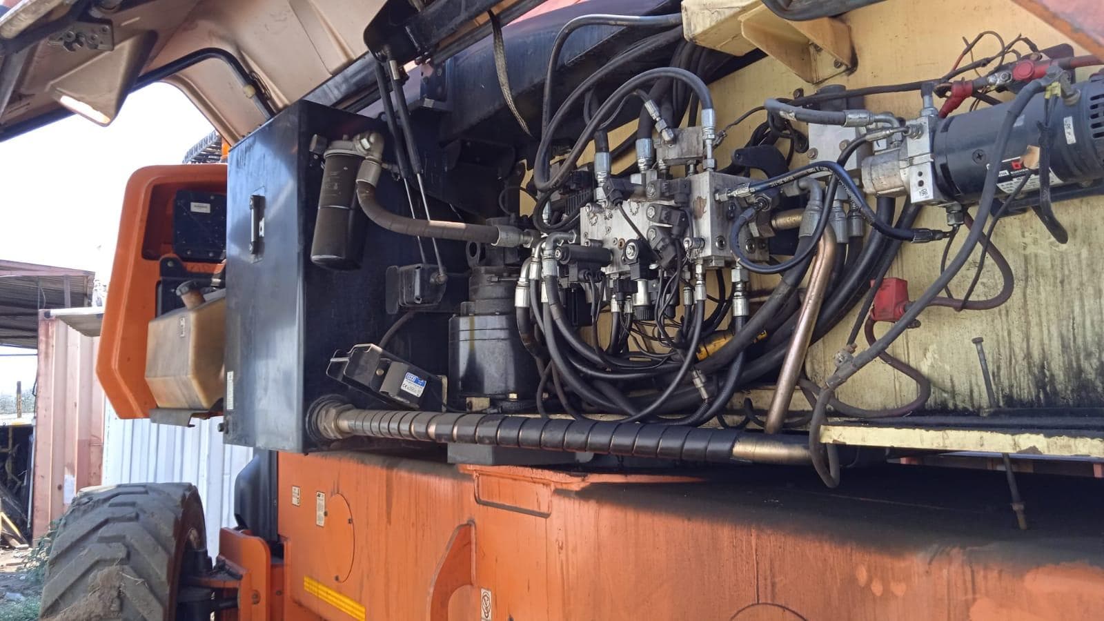 JLG 1250ATP · — imagen 12
