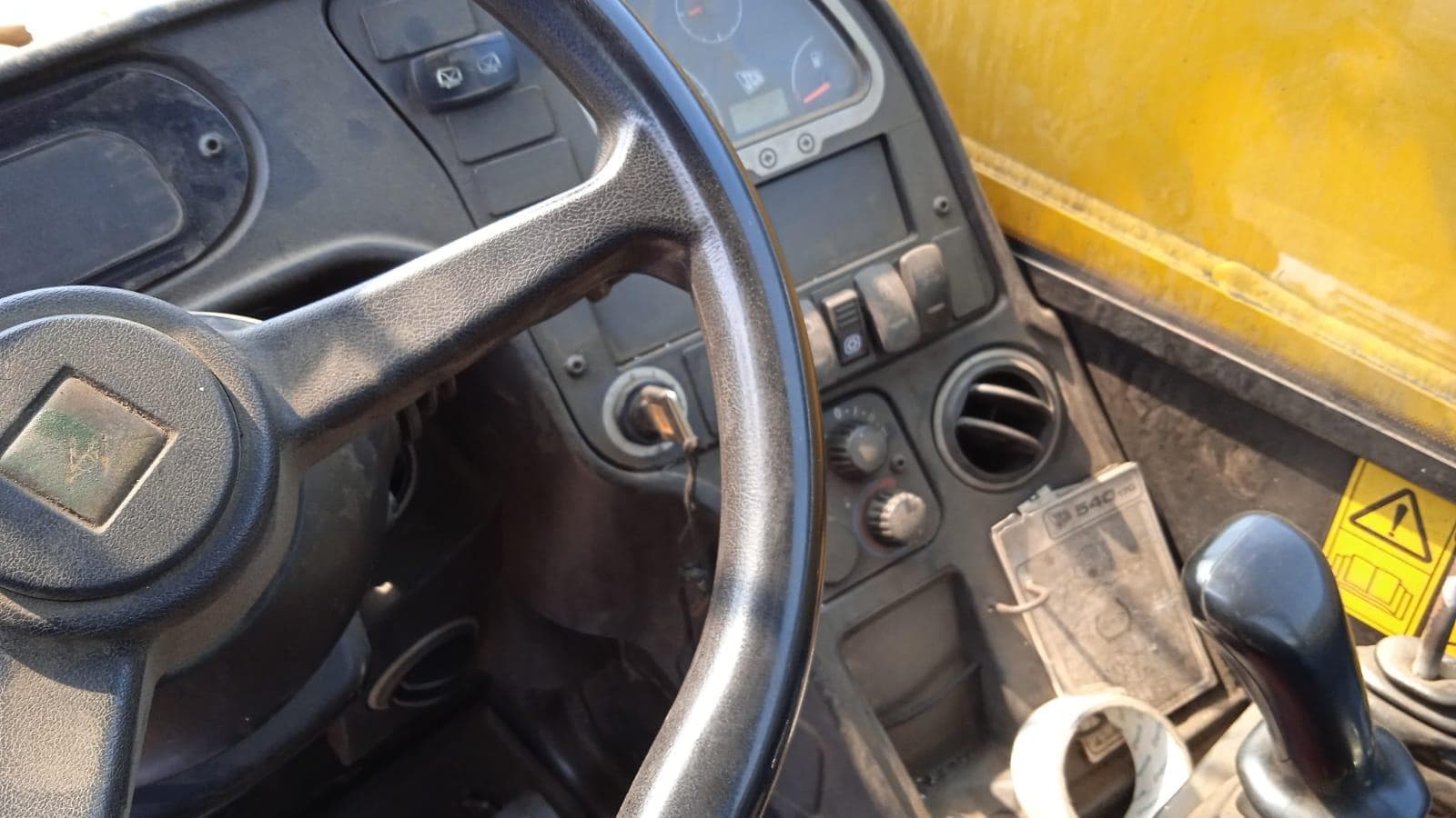 JCB 540-170 · — imagem 4