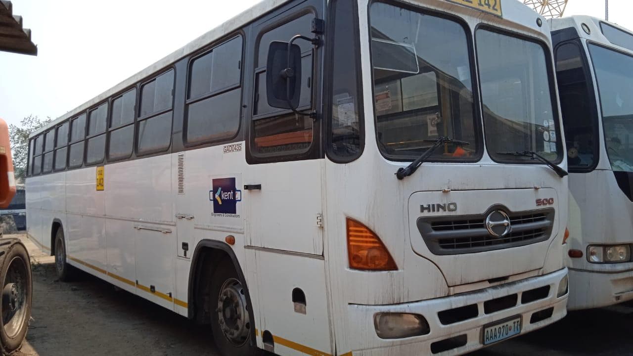 Toyota Hino 500 · — image 3