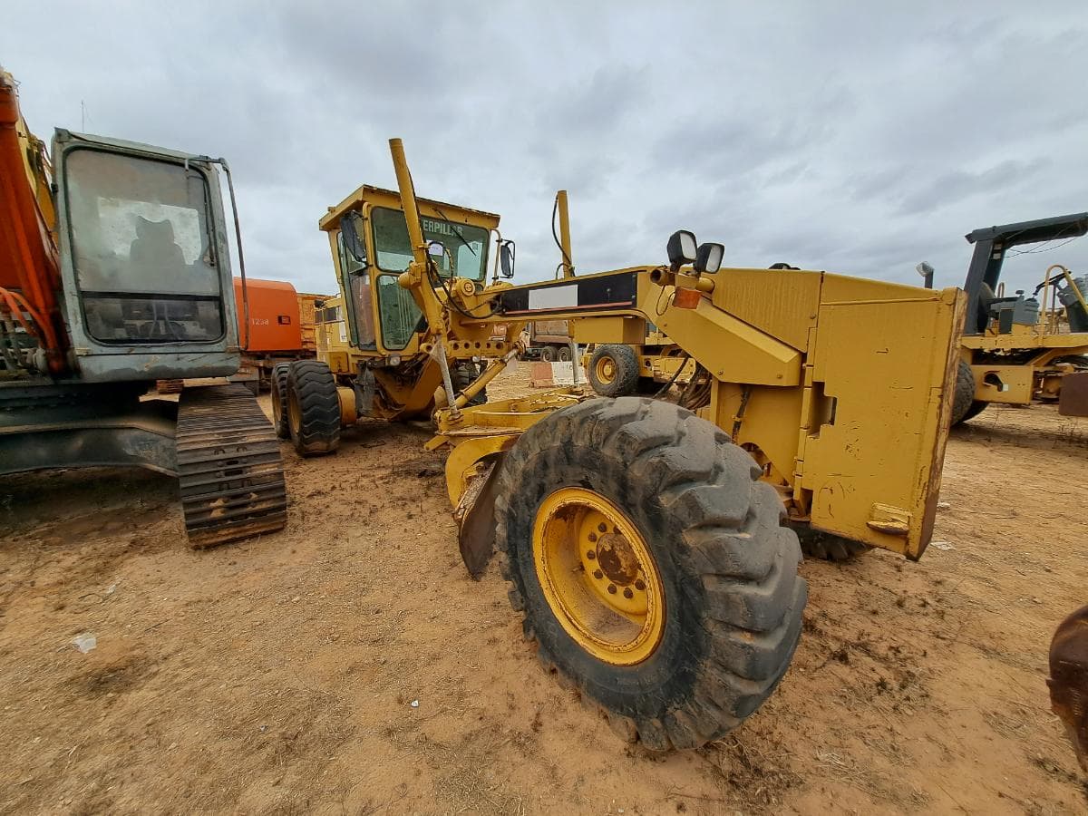 Motoniveladora CATERPILLAR — imagen 13