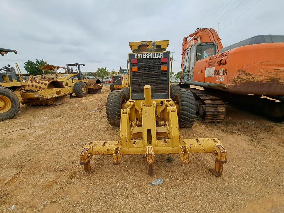 Motoniveladora CATERPILLAR — imagen 3