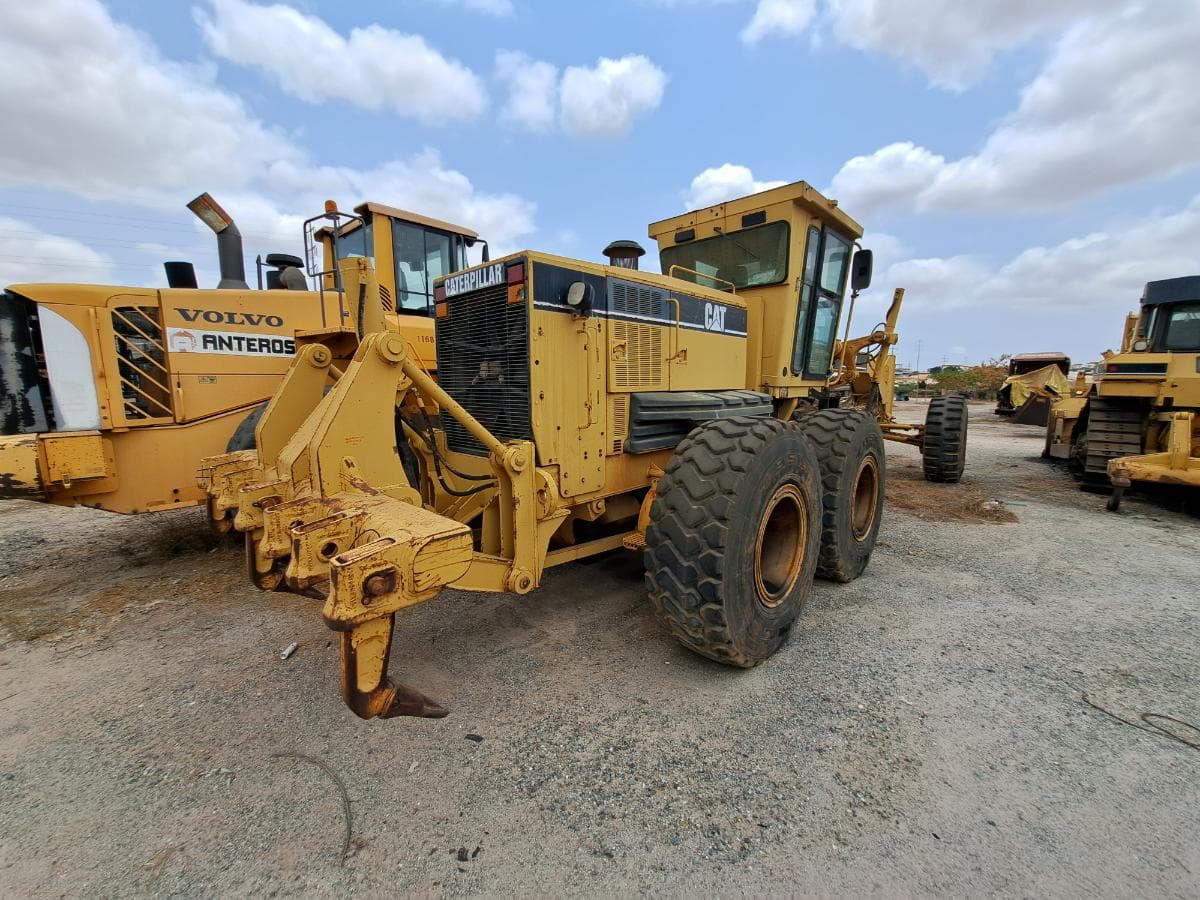 Motoniveladora CATERPILLAR — imagen 3