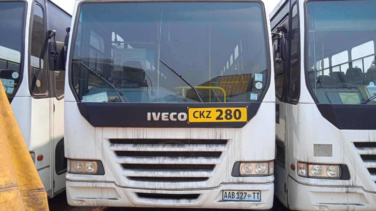Iveco 180-E-28 · — imagen 9