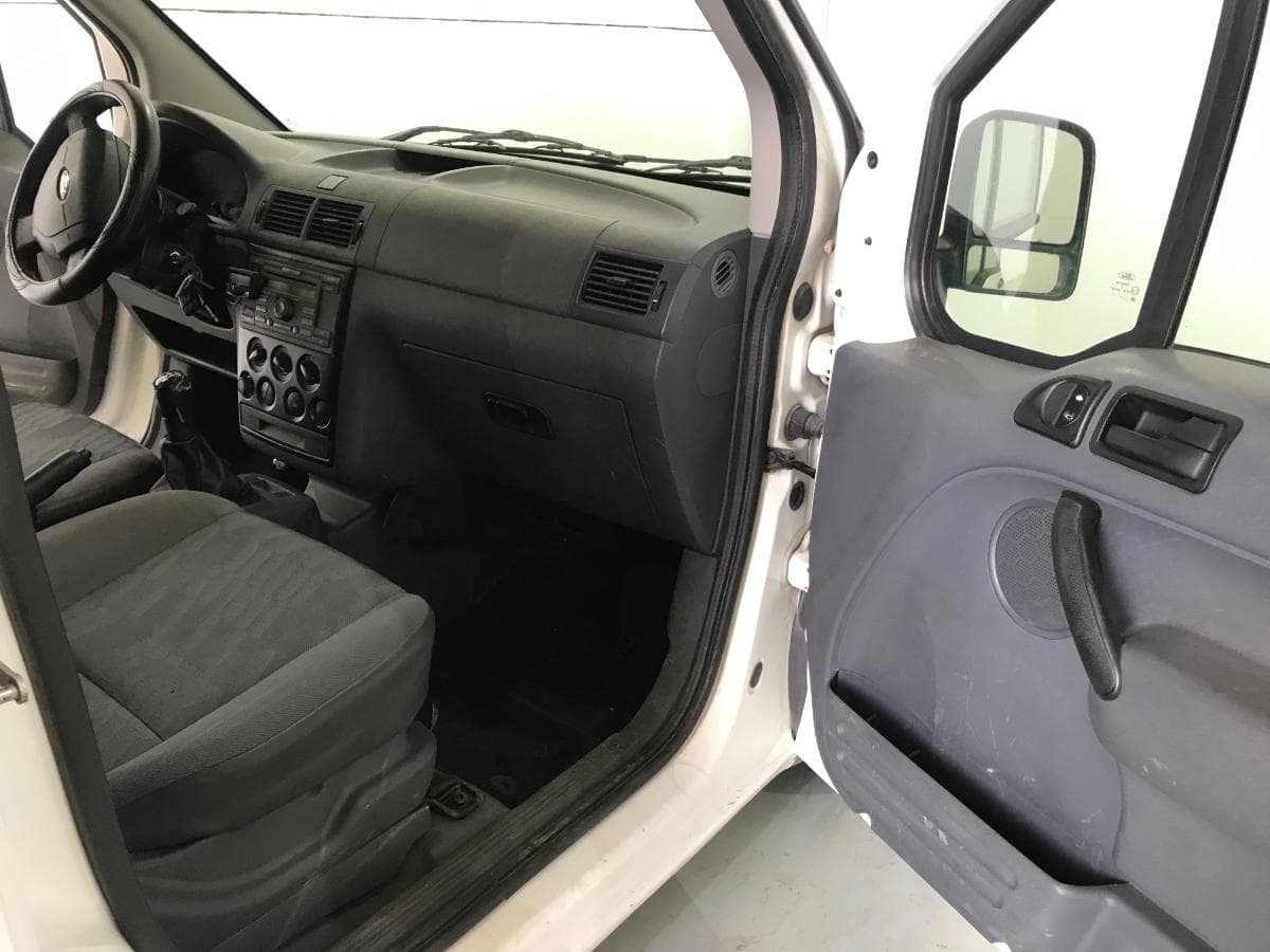 Ford Transit Connect 1.8 TDCI · Ano 2007 — imagen 19