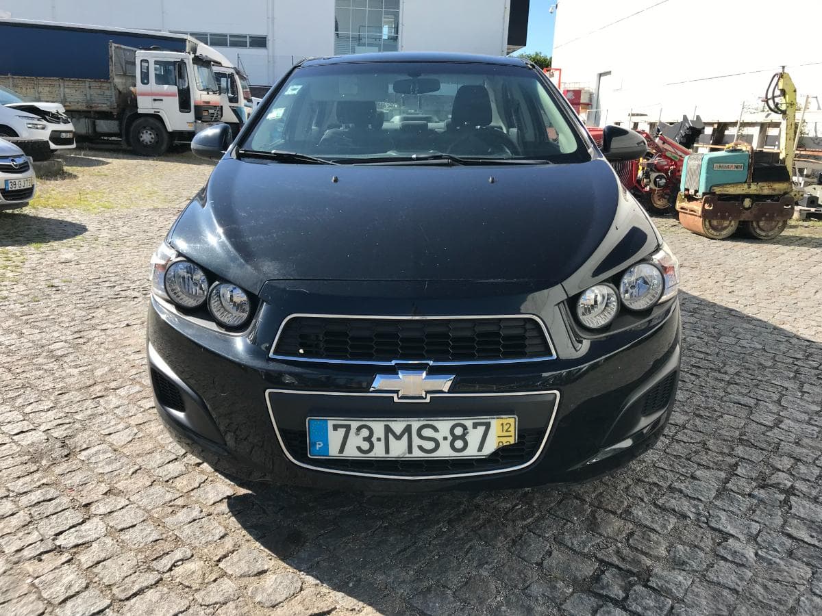 Chevrolet Aveo Sedan 1.2 · Ano 2012 — imagen 3