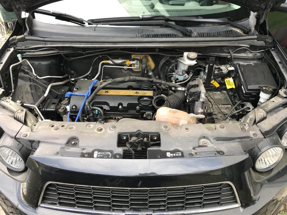 Chevrolet Aveo Sedan 1.2 · Ano 2012 — imagen 4