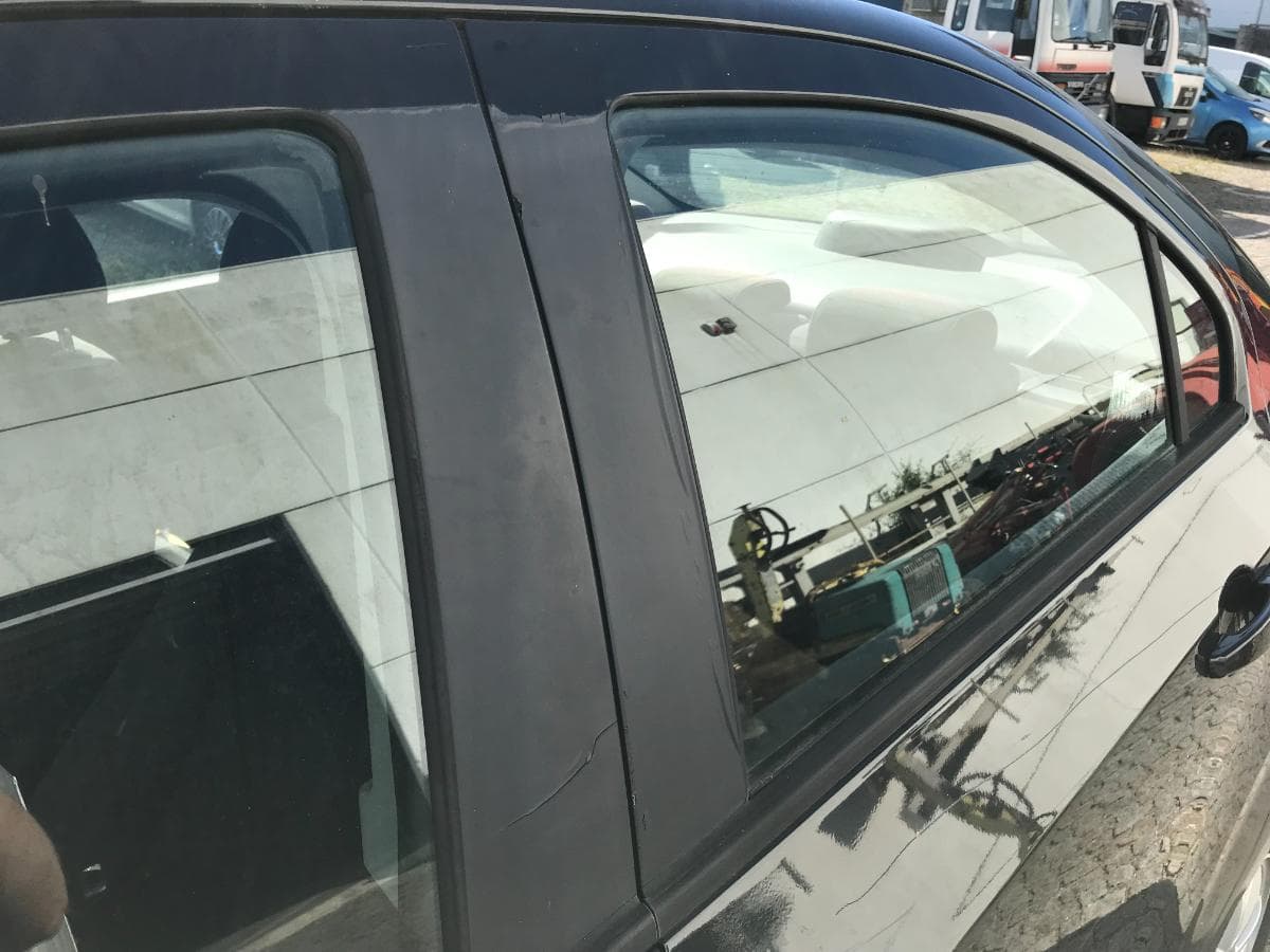 Chevrolet Aveo Sedan 1.2 · Ano 2012 — imagen 10