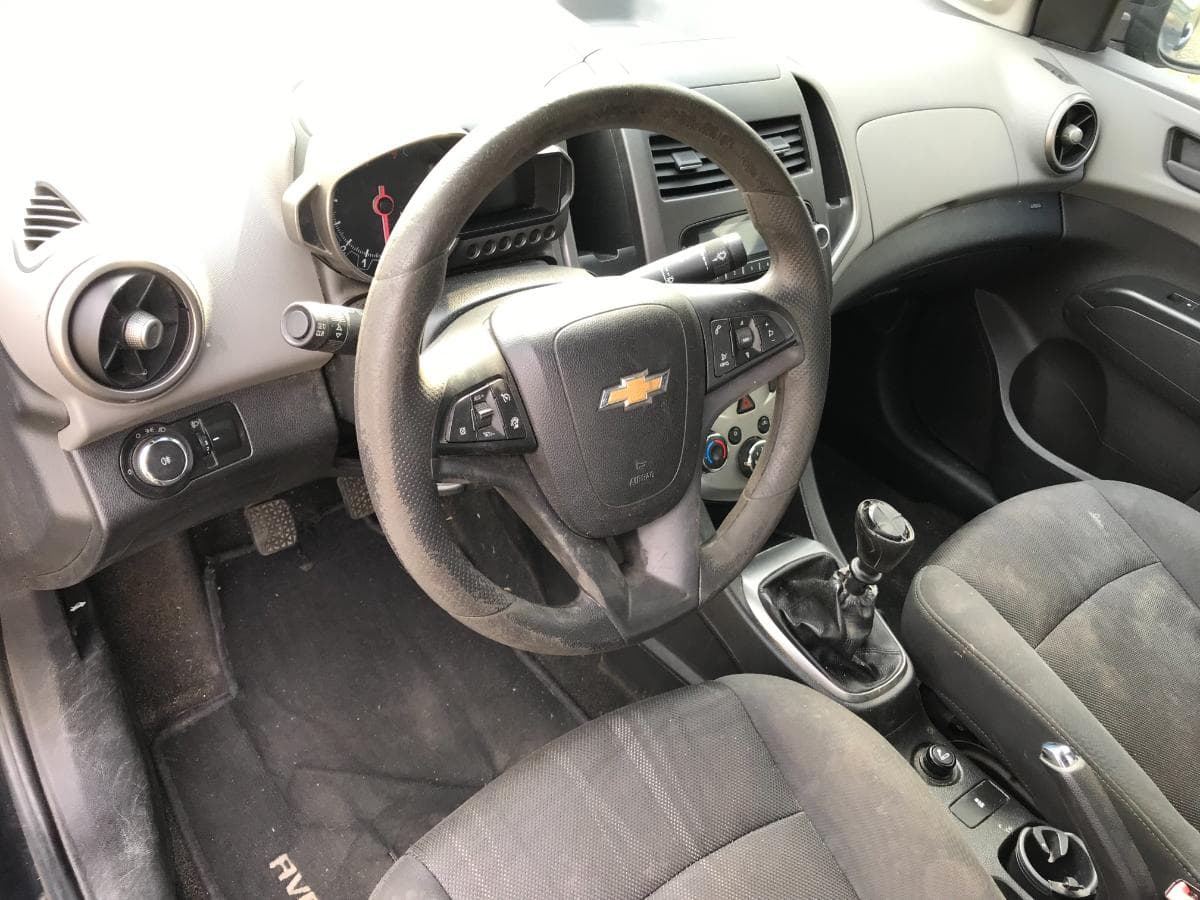 Chevrolet Aveo Sedan 1.2 · Ano 2012 — imagen 26