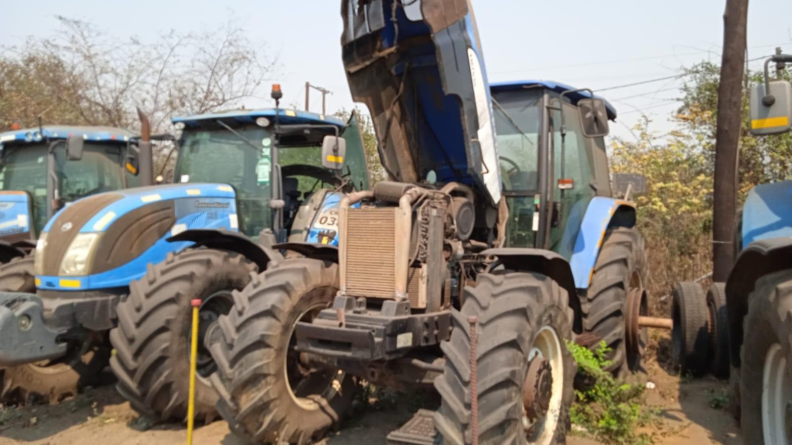 NEW HOLLAND TM7030 · — imagem 4