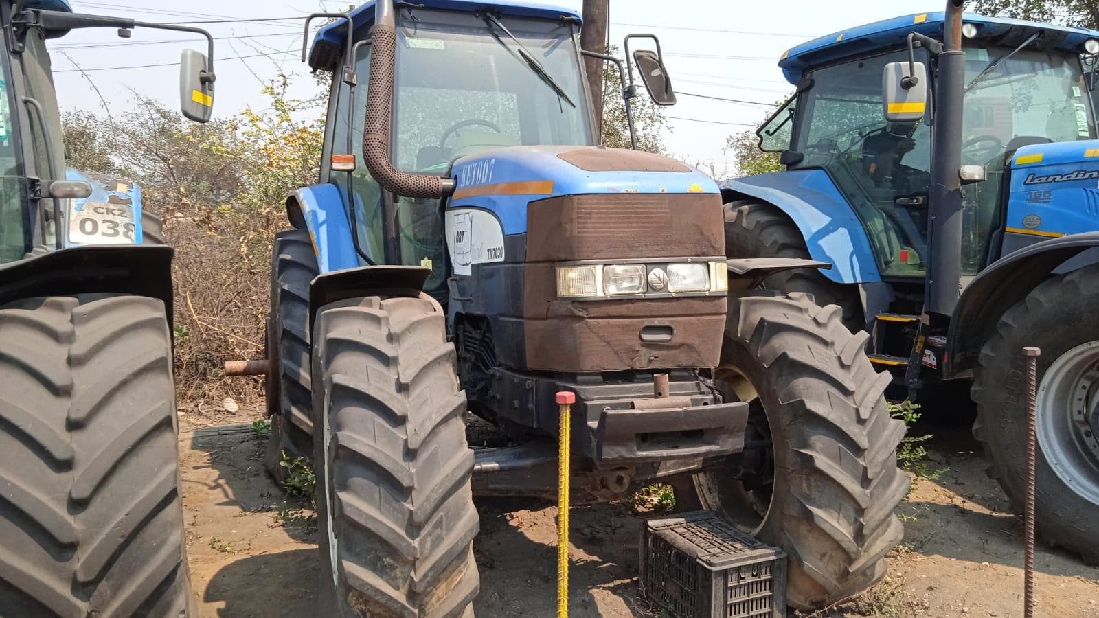 NEW HOLLAND TM7030 · — imagem 9
